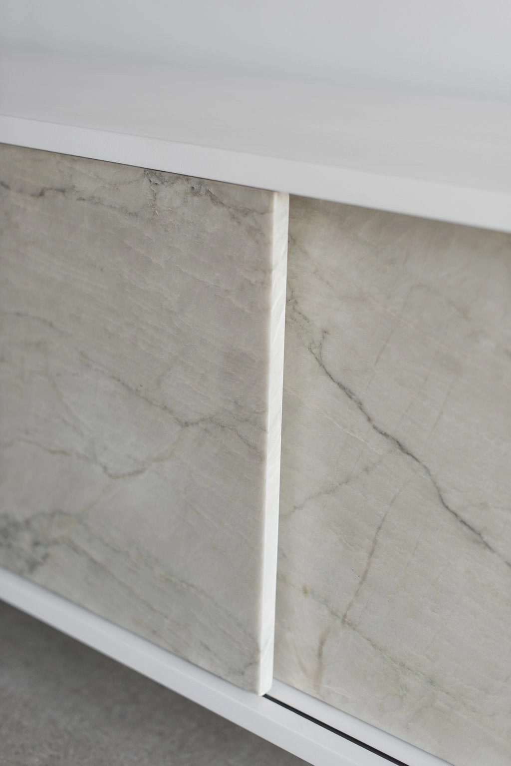 Granada Credenza
