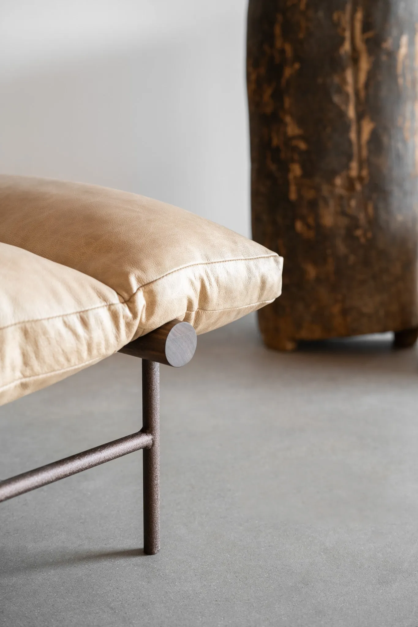 Leather Rosa Lounge Chair | STOCK
