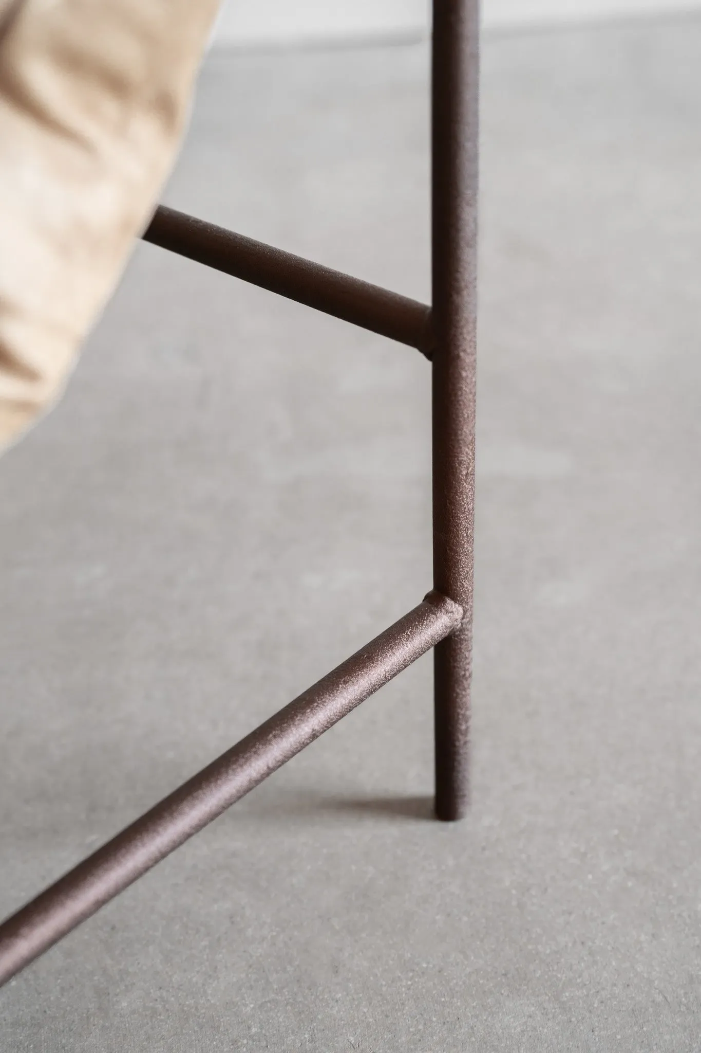 Leather Rosa Lounge Chair | STOCK