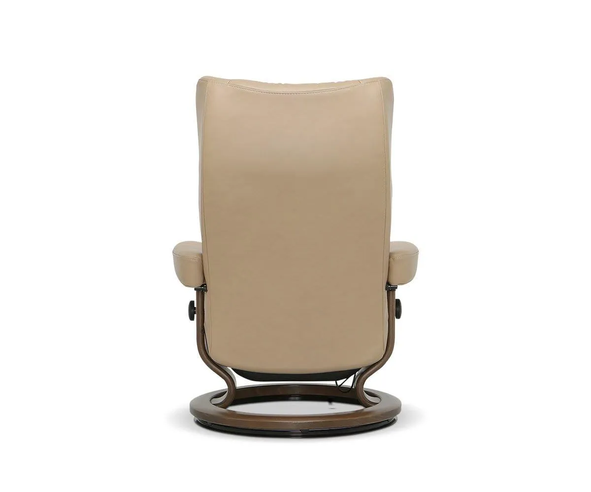 Stressless® Wing Power Leg & Back Recliner